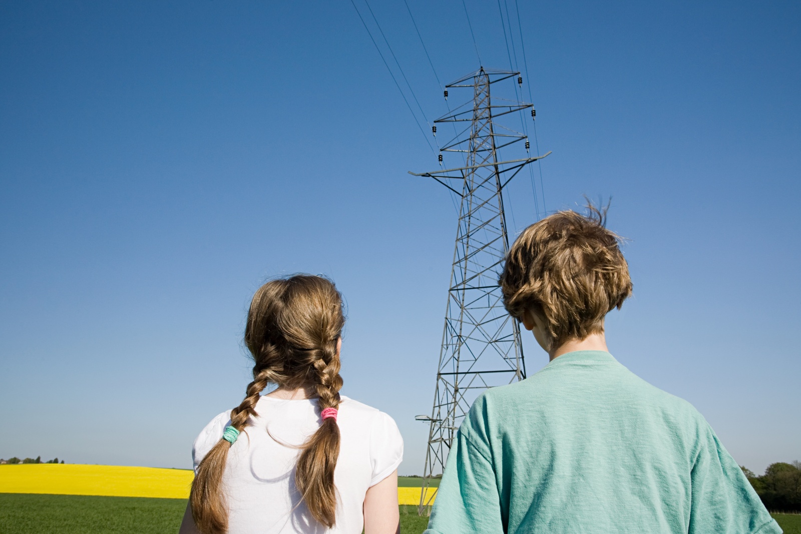 Children by pylon Children by pylon